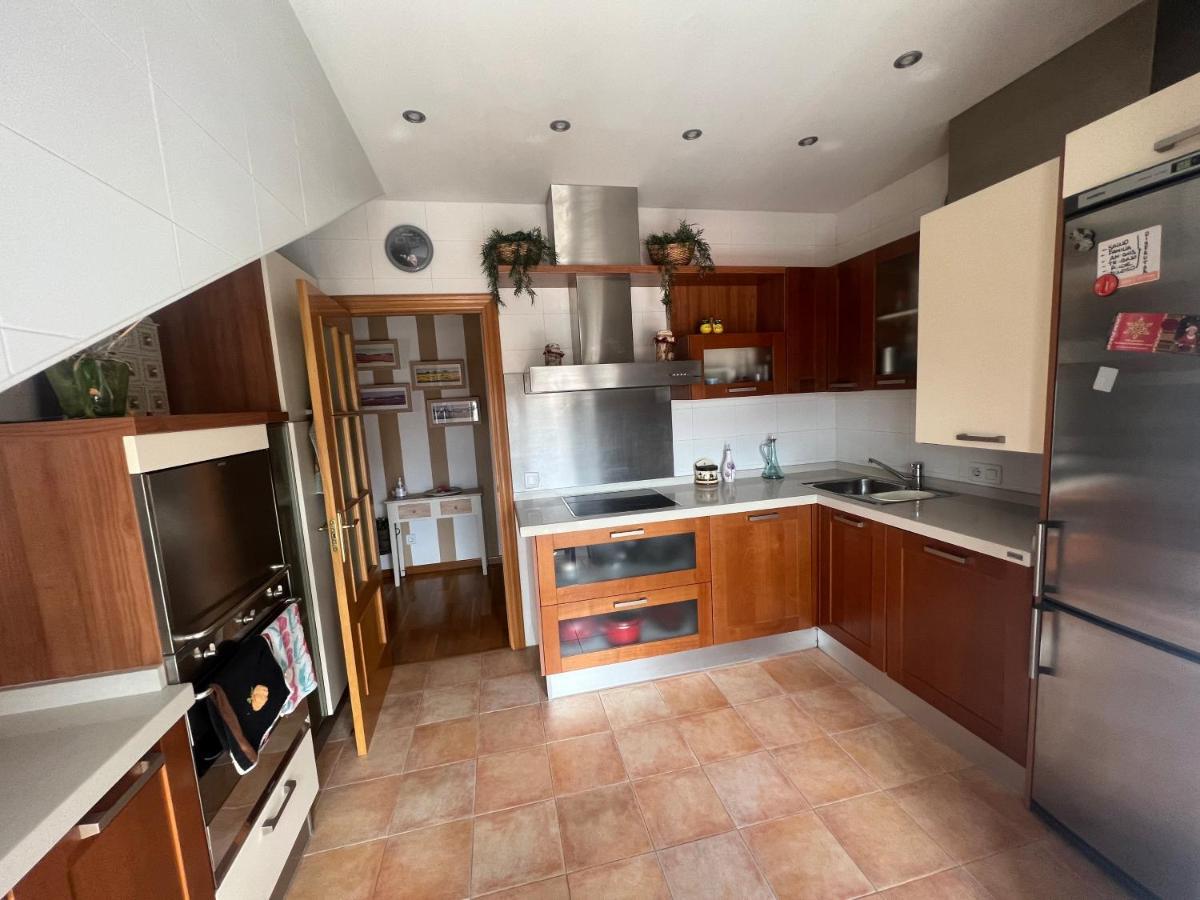 Atractivo Atico 2 Habitaciones Villaviciosa  Luaran gambar